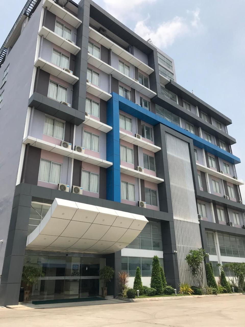 Hotel Broadway Yangon Exterior foto